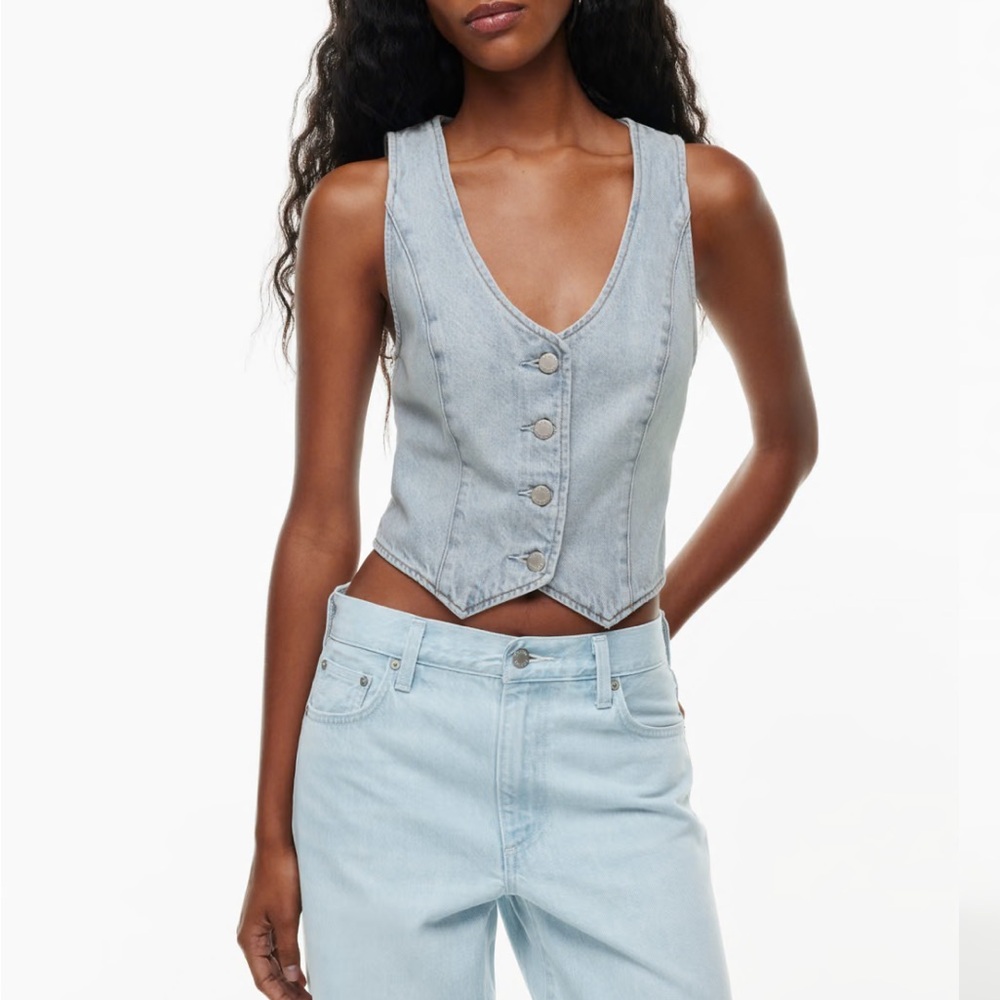 The classic '90s denim vest NWT size XXS